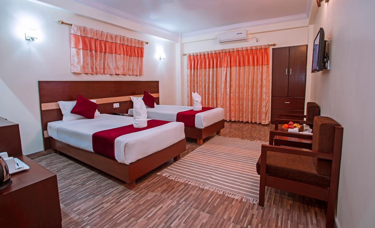 Hotel Spring Pokhara Luaran gambar