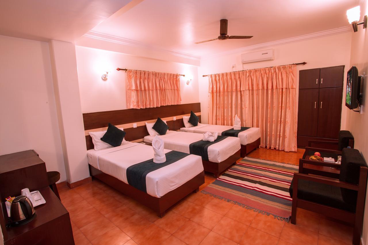 Hotel Spring Pokhara Luaran gambar