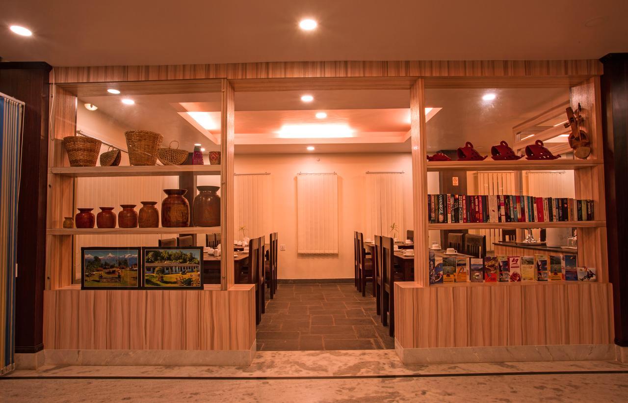Hotel Spring Pokhara Luaran gambar