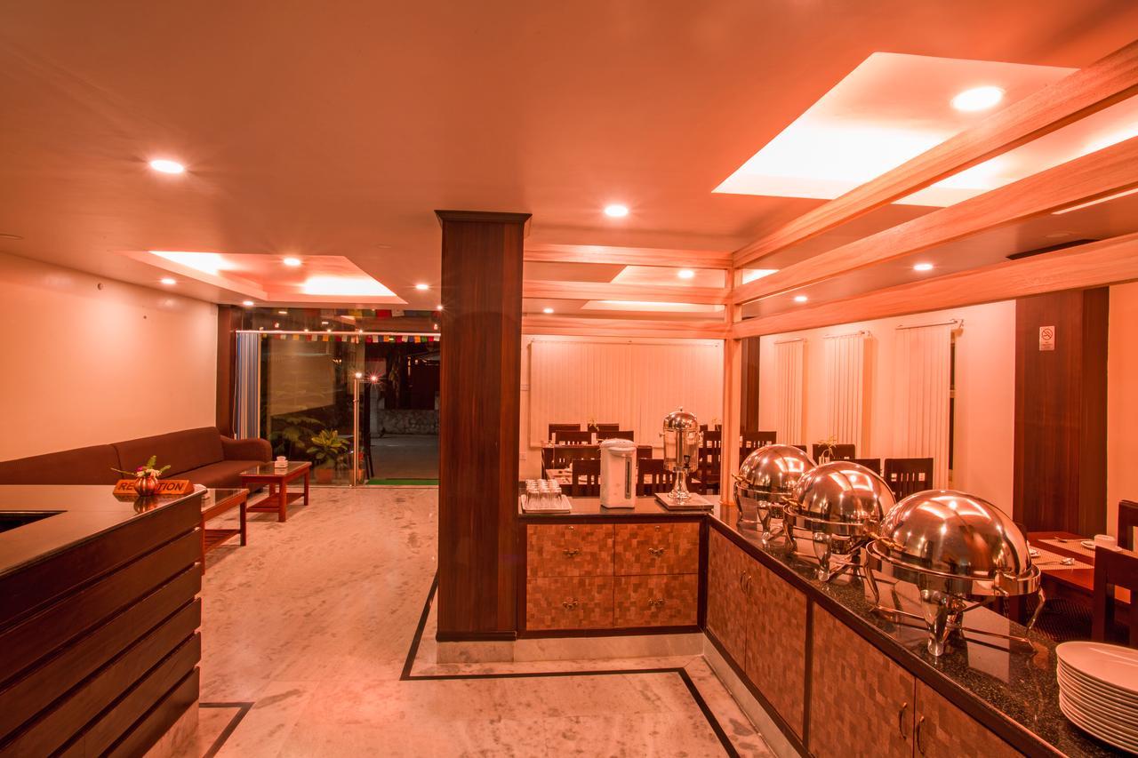 Hotel Spring Pokhara Luaran gambar
