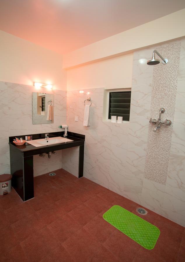Hotel Spring Pokhara Luaran gambar